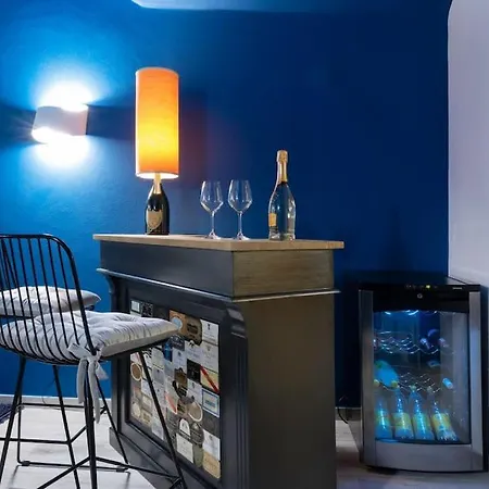 Central Pop Art: Space And Luxury רומא